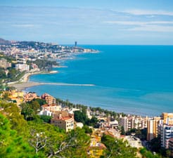 Näin varaat lautan satamaan Malaga